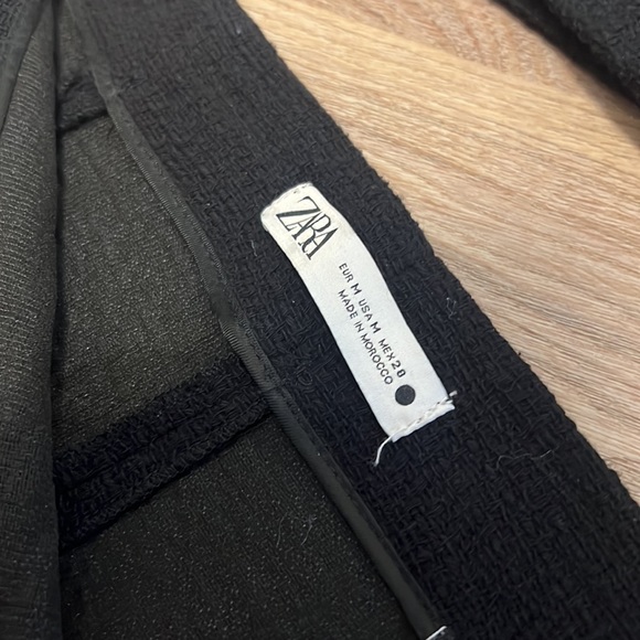 Zara Textured Halter Top + Skirt with Buttons - Picture 10 of 11